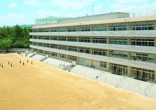 Otemon Gakuin Junior High School / High School Otemon Gakuin Junior High School / High School