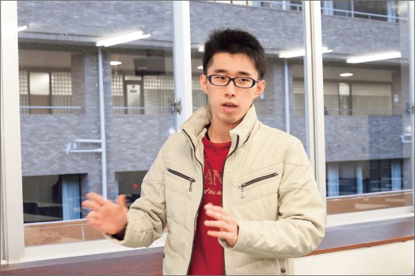 経済学部　経済学科　奥村 駿一