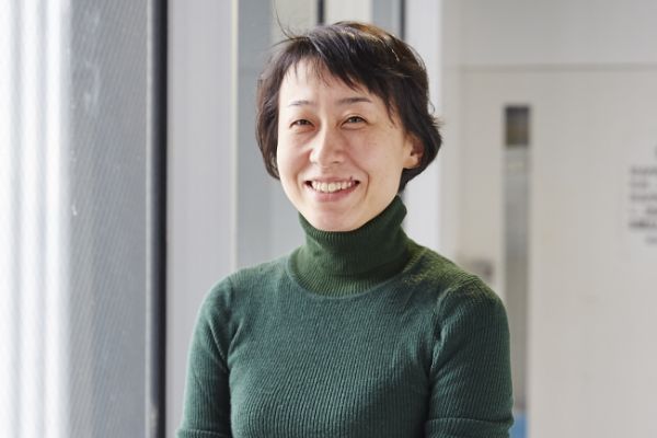 地域創造学部　岩渕 亜希子 先生