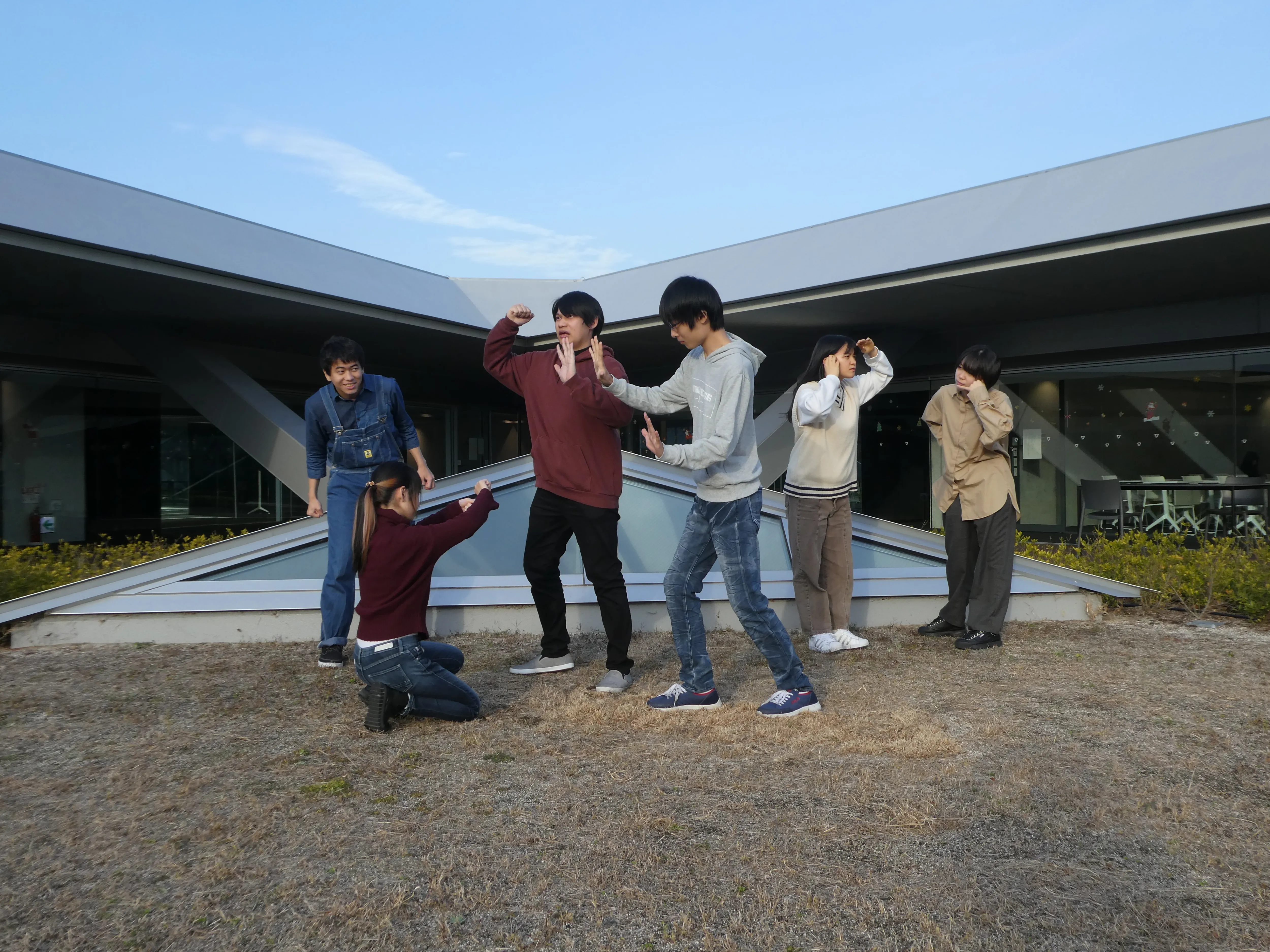 「芸術学」舞台演劇の手法を活用した コミュニケーション力育成