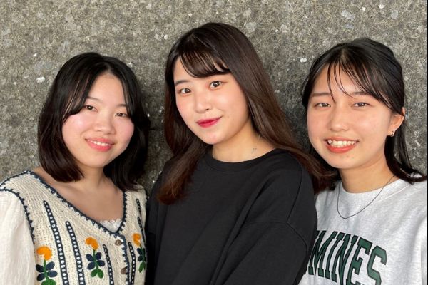 岩下　実悠叶、久保　奈々、藤野　朱莉