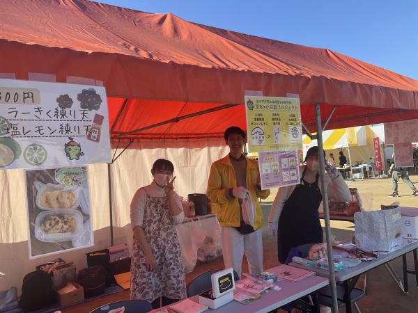 練り天販売の様子